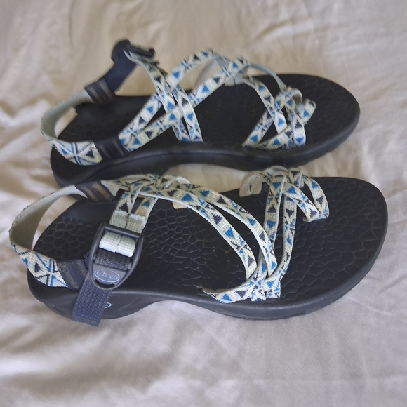 Chaco Black and Blue Sandals Versatile Slip-On - Picture 2 of 4